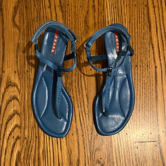 Prada shoes - Picture 1 of 10